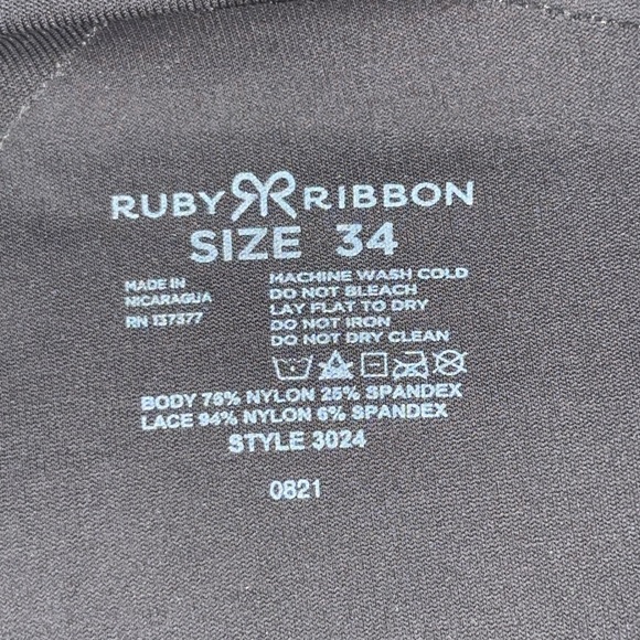 Lace Cami Black - Picture 6 of 9